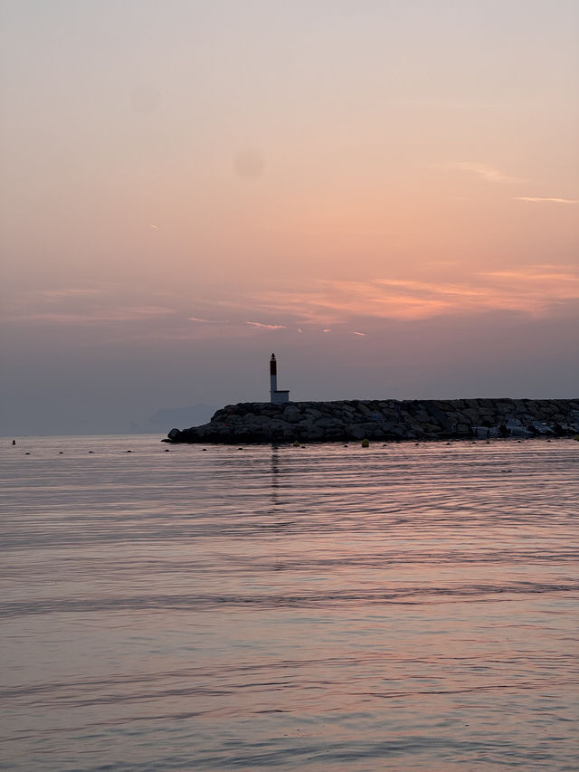 Mafana Zen Cafe if you are going to Six-Fours-Les-Plages