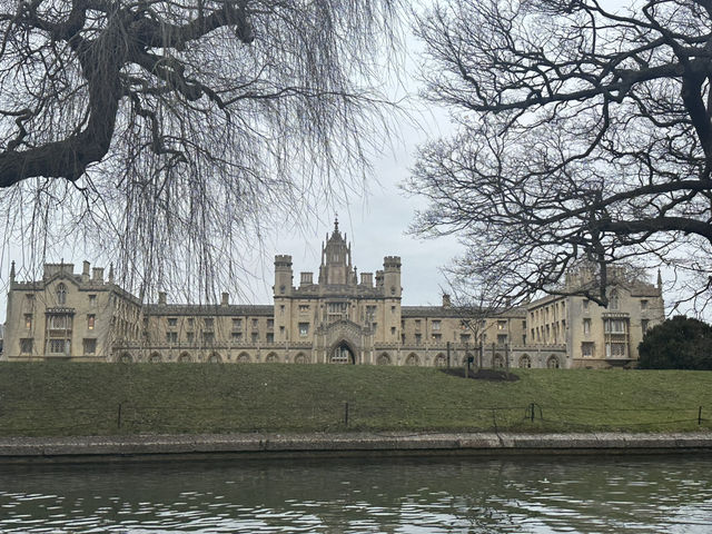 📍Cambridge, United Kingdom 🇬🇧 