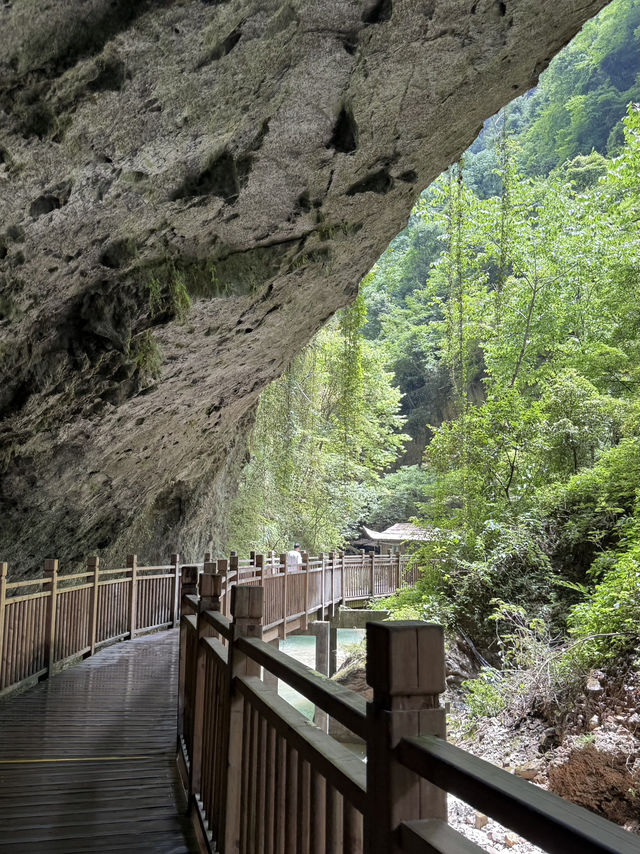 Grand Canyon de Zhangjiajie & Pont de Verre (Ice Skybridge)