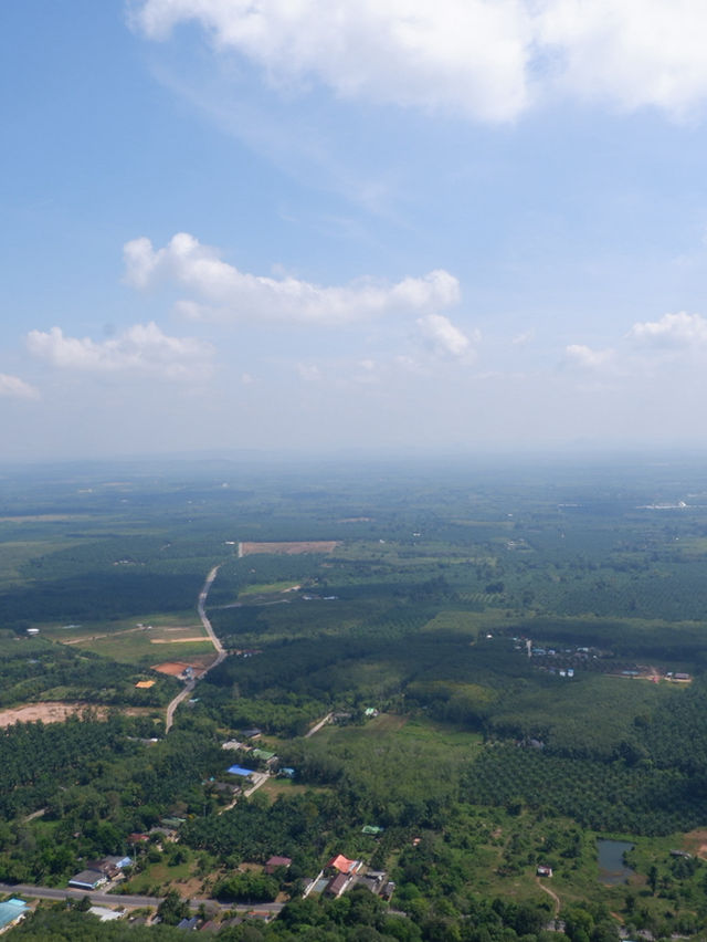 วัดถ้ำเสือ (Wat Tham Sua), กระบี่