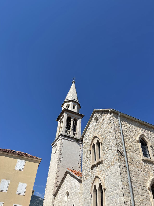 Budva Old Town: History & Coastal Charm  Budva Old Town: History & Coastal Charm