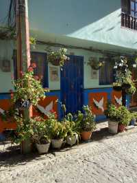 Colombia Trip: Chromatic Streets in Guatape is perfect for Influencers!