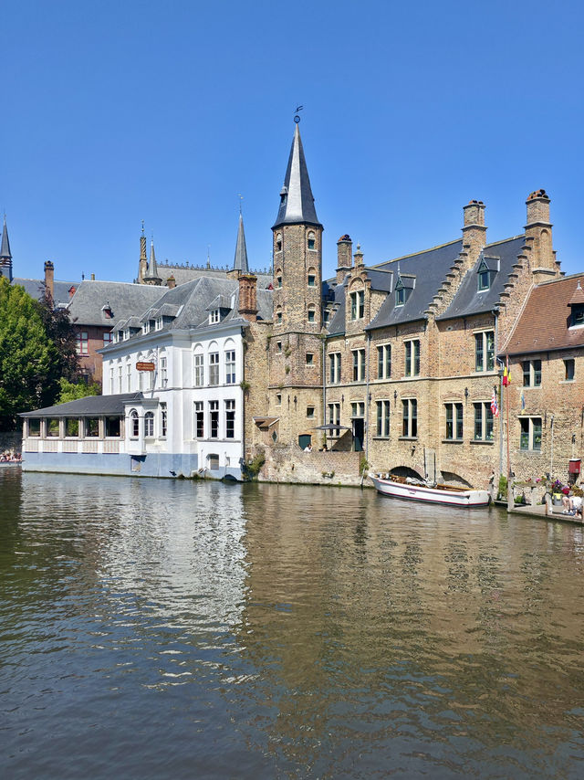 Bruges Autumn Magic🍂