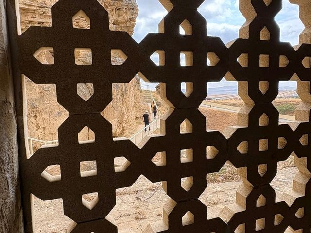 Ganja’s Calm Path🌿