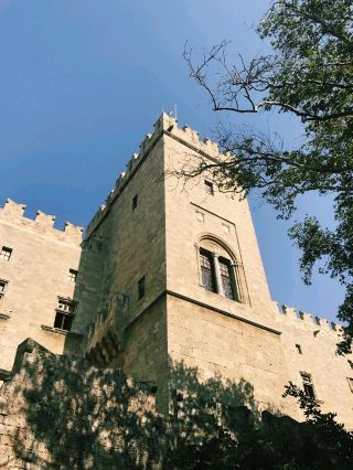 Wander Through Centuries: Your Rhodes Old Town Adventure Awaits ✨🛡️