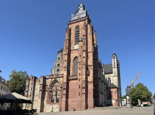 Wetzlar is located in central Hesse, Germany, nestled along the scenic Lahn River. With a population of around 56,000, it is a historic...