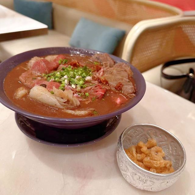 足料菠蘿肉鬆海鮮炒飯 @ladynara