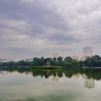 A Lakeside Tale 