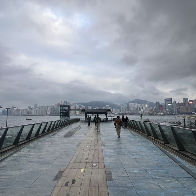 打卡香港尖沙咀東海濱平臺花園