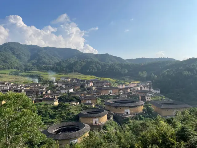 Fujian Tulou, truly a magical existence!!!