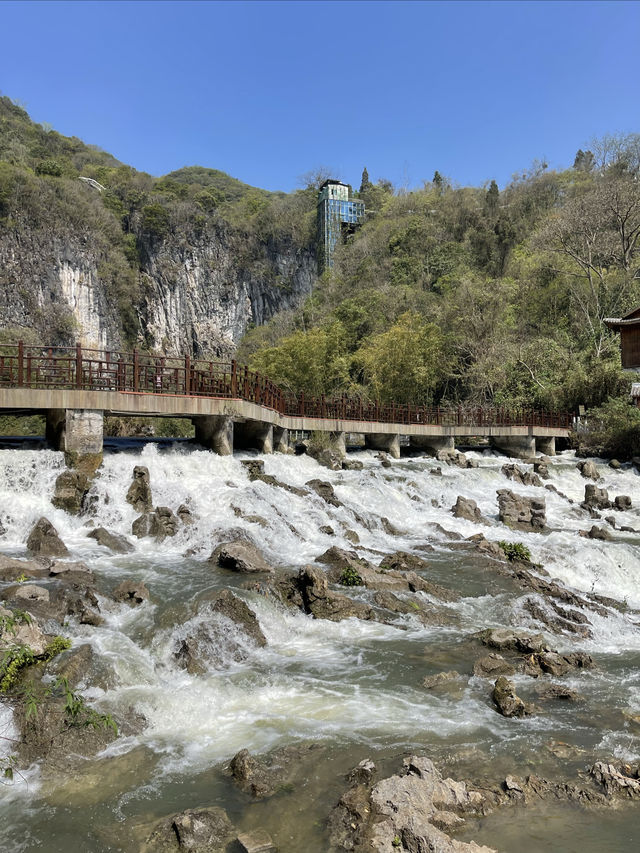 遊安順龍宮，賞自然山水