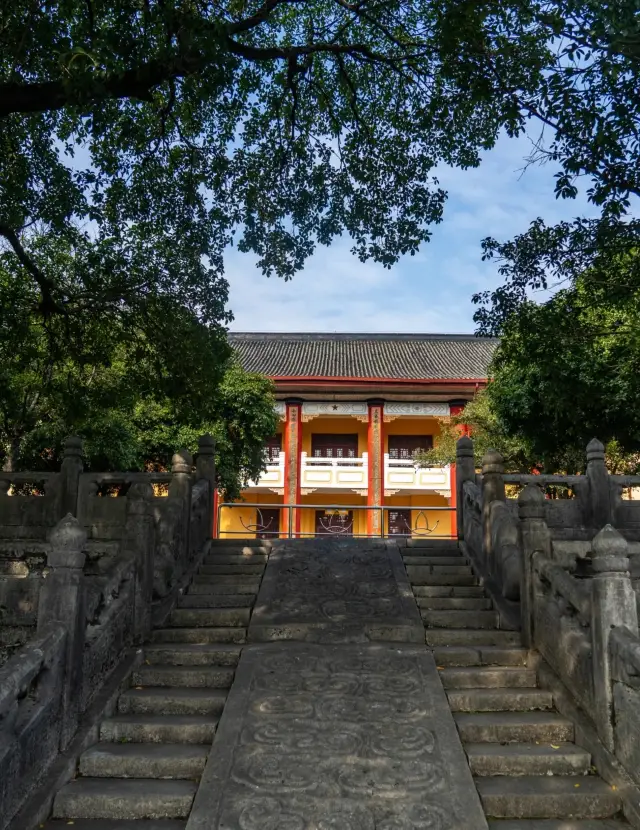 Guilin Jingjiang Prince Mansion, Prince City|Under the Ming Dynasty stone wall, the central axis of Guilin's three dynasties