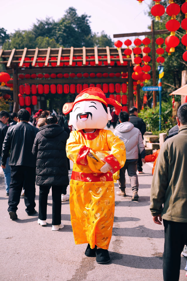 花園裡的街肆也太有煙火氣啦