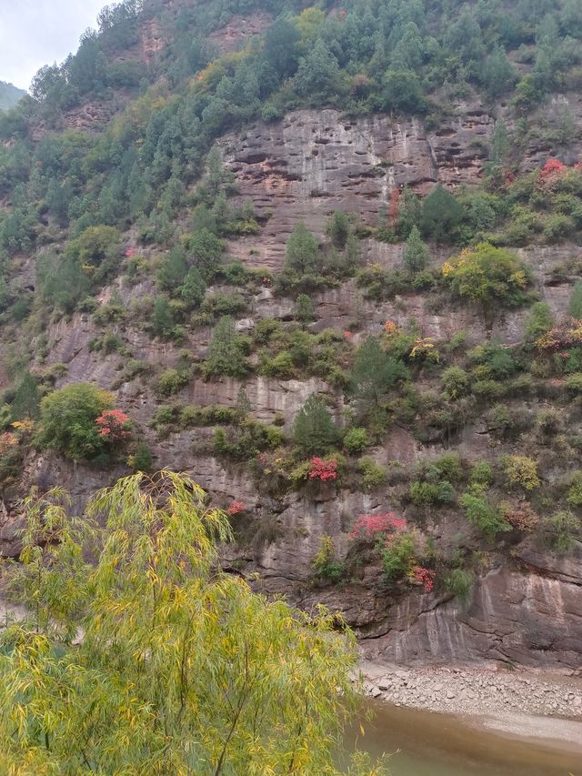秦嶺好個秋——靈官峽