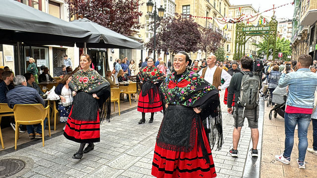 6月份來看洛格羅尼奧（Logroño）人過聖·伯納貝節