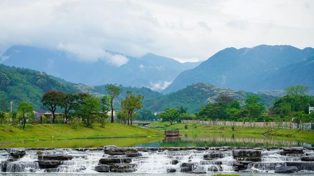 在這個多雨的夏天，遇見從化山河的浪漫!