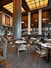 🌟 Kuala Lumpur's Le Méridien: Luxury & Location! 🌟