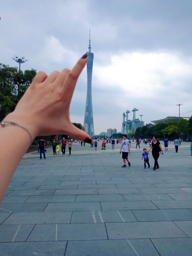 廣州塔：珠江畔的現代建築奇跡，感受現代都市活力