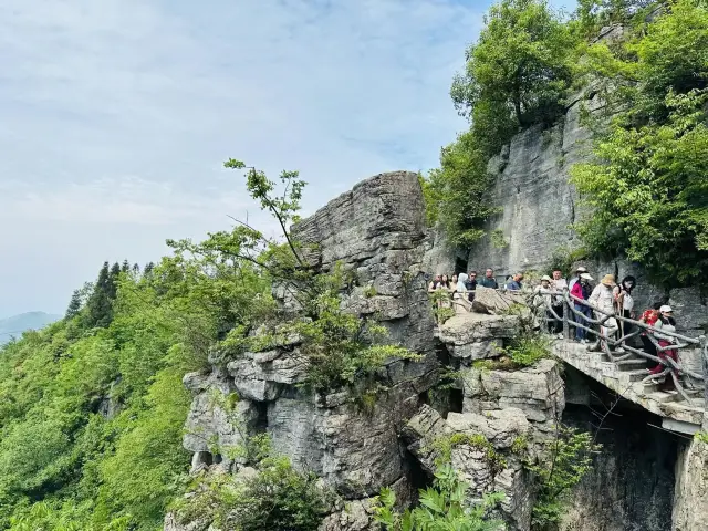 은시 토가족 묘족 자치주