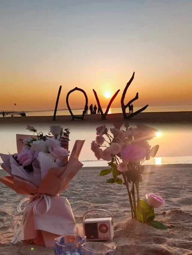 ประสบการณ์ชายหาดและทะเลแสนสดใสในแสงอาทิตย์