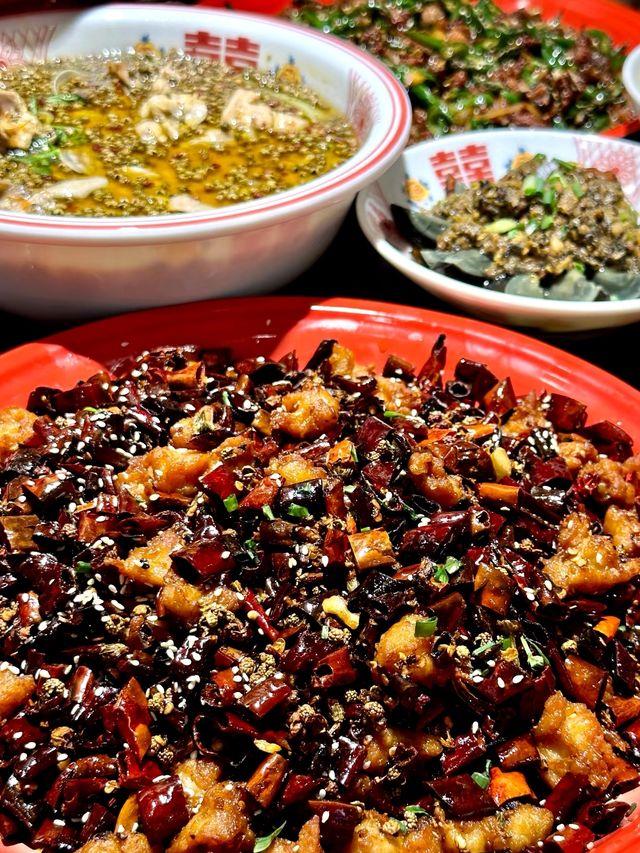 哇！蕪湖新開的江湖菜館。