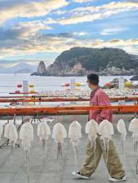 沿海漁村居民的曬海季藏不住了