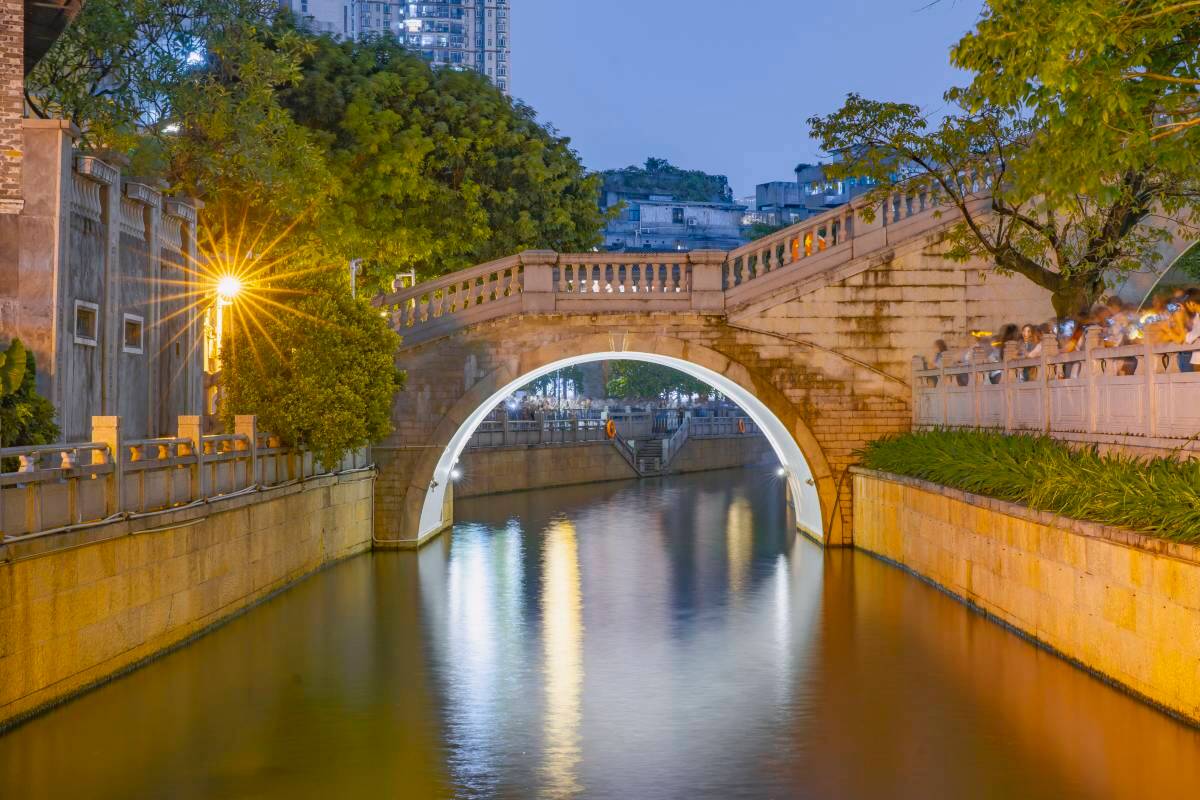 廣州永慶坊 | 月亮橋 (熱門拍照地點)