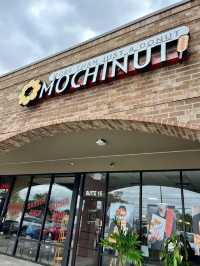 タンパのMOCHINUTで心もお腹も満たされる！