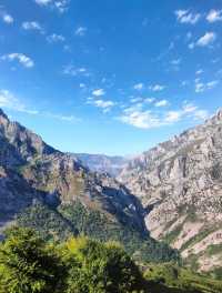 🌄 Escape to Spain’s Hidden Alps: Picos de Europa! 🌿