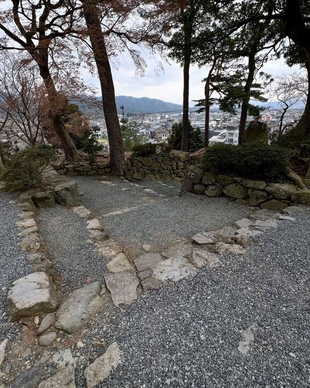 赴一場丸岡城的春日之約