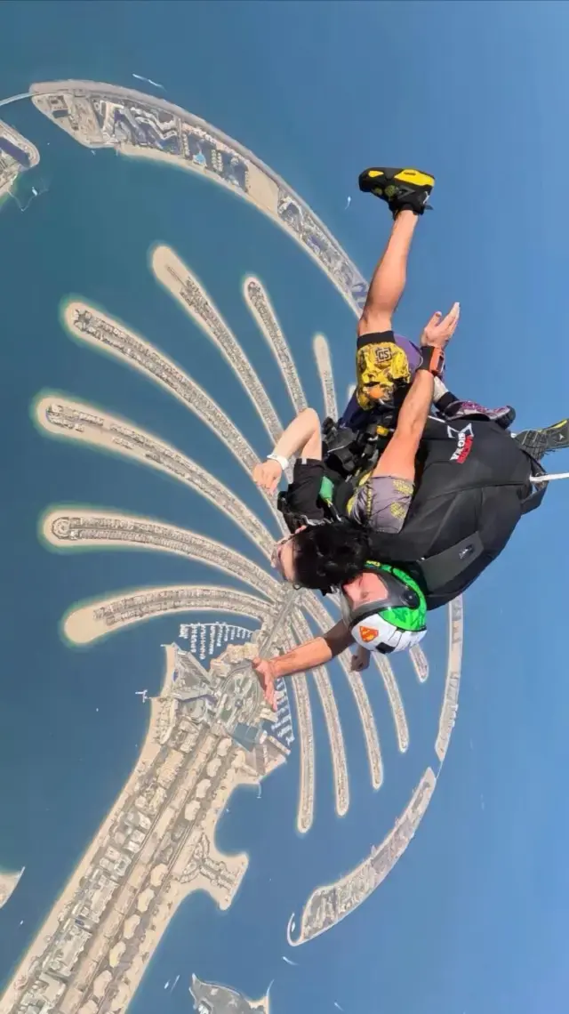 雲端一躍,邂逅迪拜的心跳篇章