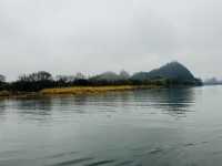 暴雨中的桂林象鼻山 兩江四湖