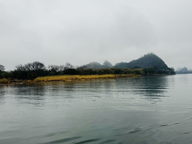 暴雨中的桂林象鼻山 兩江四湖