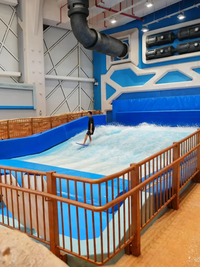 在澳門!在澳門!水上樂園嗨翻天