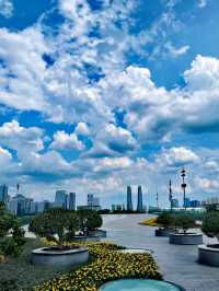 杭州的夏日晴空令人驚艷。