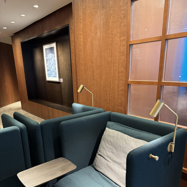 ✨衝啊！國泰「逸連堂」貴賓室重開，商務艙Lounge新天花板誕生！