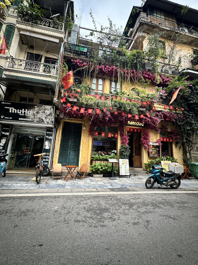 Beautiful Hanoi, A budget Friendly City Full Of Incredible Sights, Tastes and Scents. 