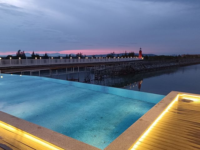 譽海故里｜靜觀雲海漫步海平線