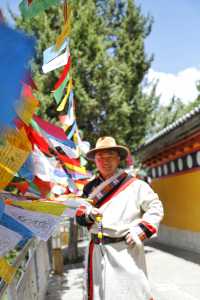 旅行 || 香格里拉，打卡藏式扎雅土司莊園美食盛宴睇最美宋慧喬
