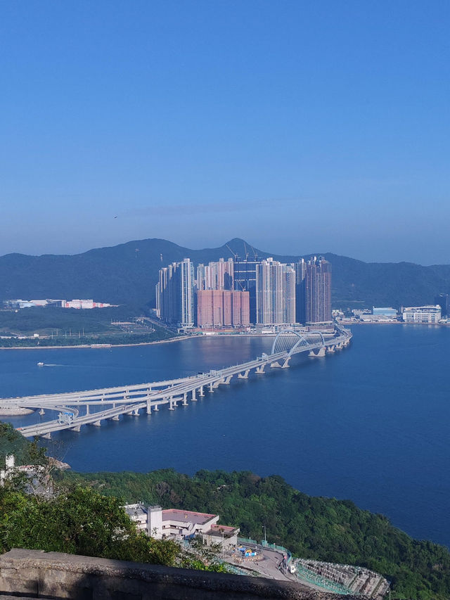 🔥香港硬核行山！魔鬼山爬崖挑戰，膽大星人必衝！