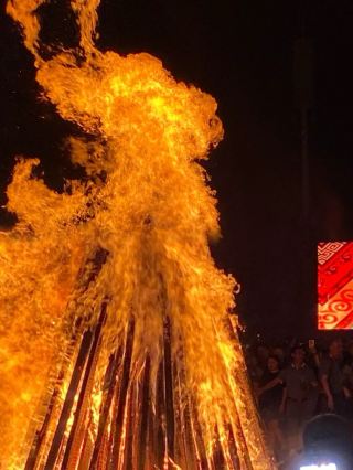 "Dancing with Fire" Liangshan Torch Festival | Join a Millennium-Old Celebration of Flames!