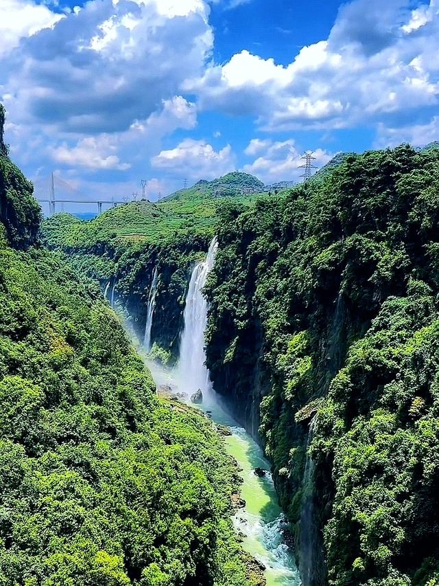 闖入地心瀑布！馬嶺河峽谷保姆攻略，淋一場25℃嘅雨！