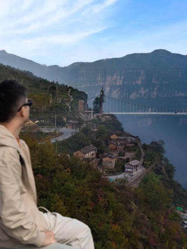 太行山尖叫體驗河南這個峽谷藏著天空之路+玻璃棧道敢挑戰嗎