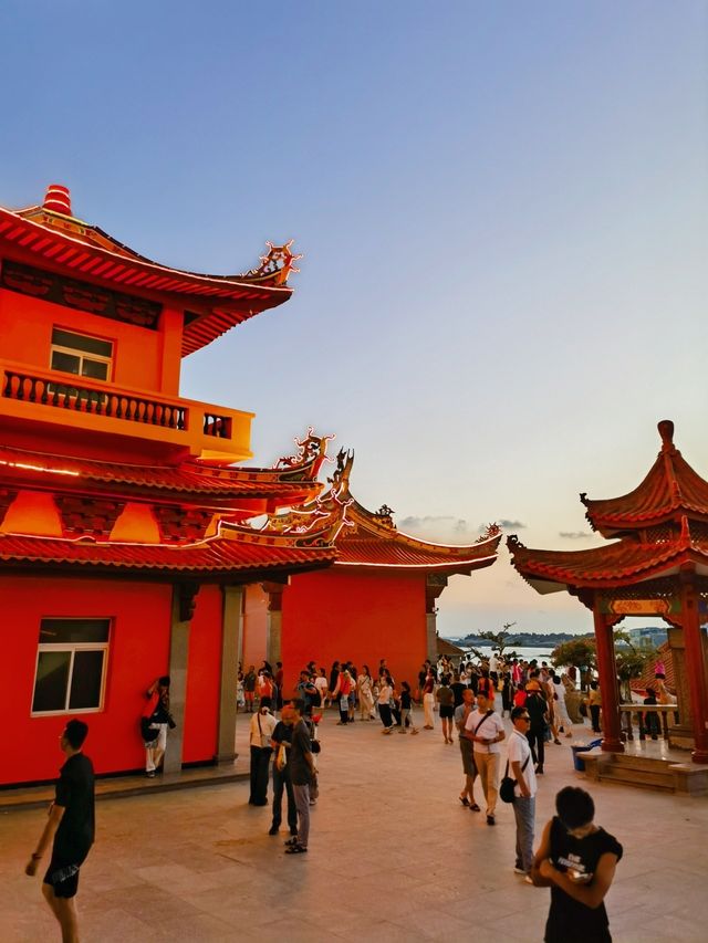 「海上佛國」，日落+夜景值得專門衝