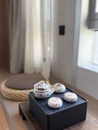 住進「新中式美學酒店」。