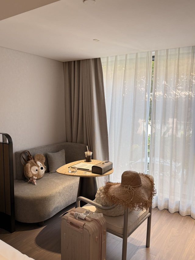 版納封神酒店！100米到星光夜市的躺平快樂