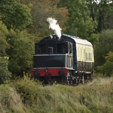 Christmas Express: เดินทางกับซานต้าบนรถไฟ Joelsey และ Wallingford