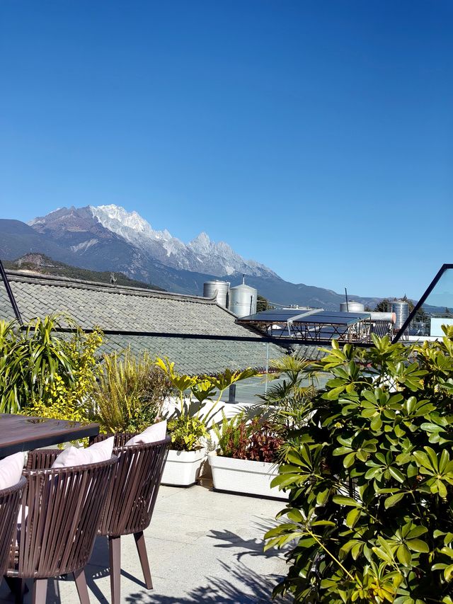 雪山窗景民宿躺平指南 雪山窗景民宿躺平指南