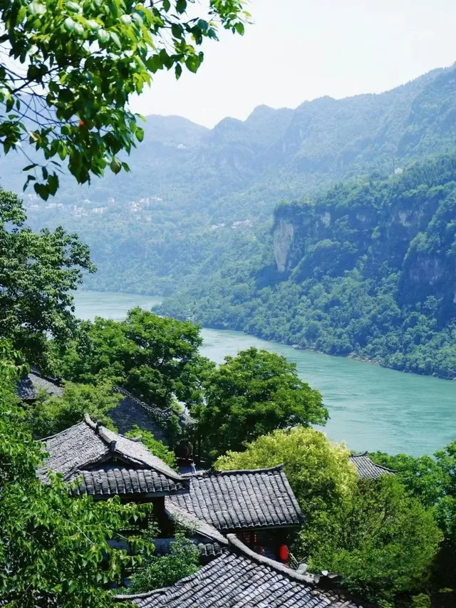 聽勸!去三峽一定要坐這班船!甲板拍峽谷大片 聽勸!去三峽一定要坐這班船!甲板拍峽谷大片