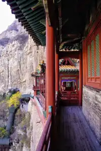 懸空寺|在峭壁上拍下信仰的“驚險與篤定”